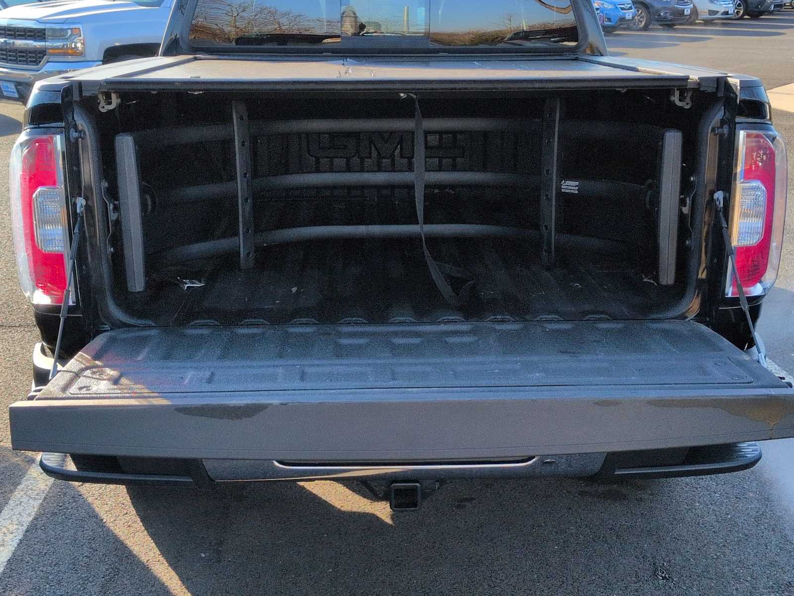 Thumbnail: 2017 GMC Canyon - 35