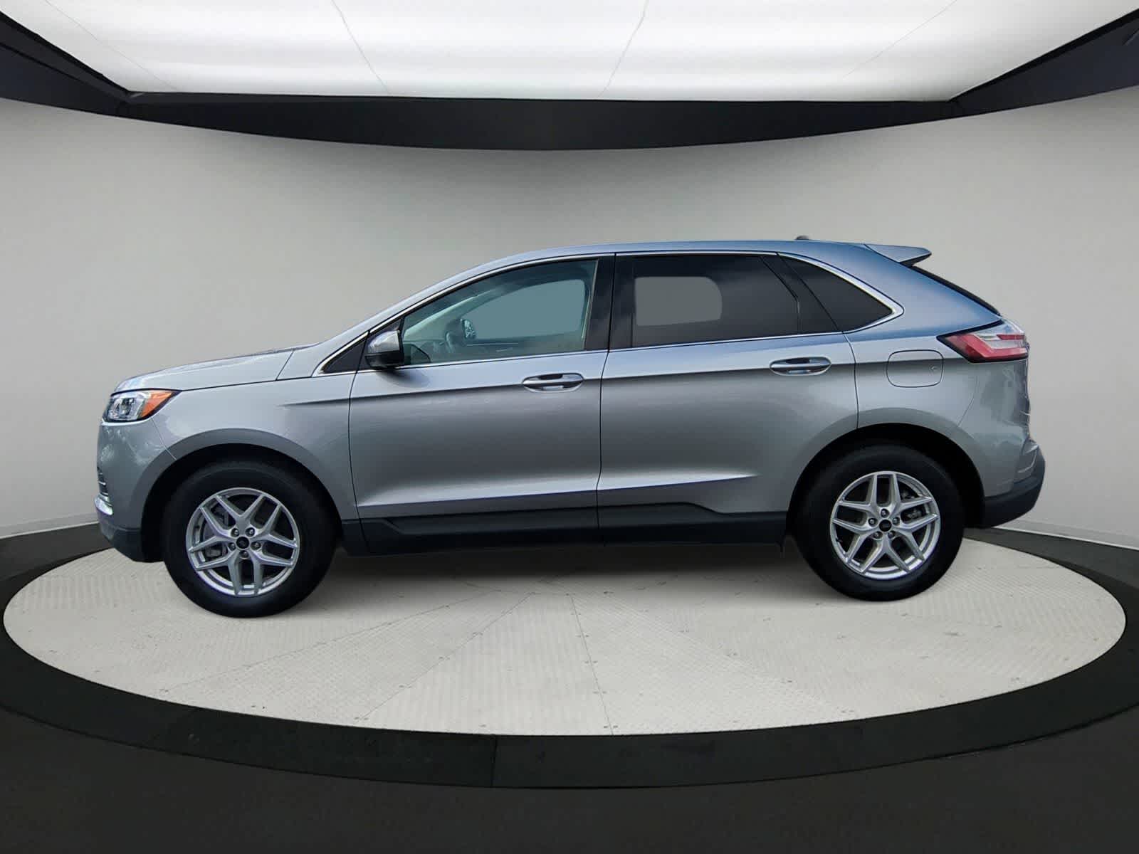 Thumbnail: 2023 Ford Edge - 5