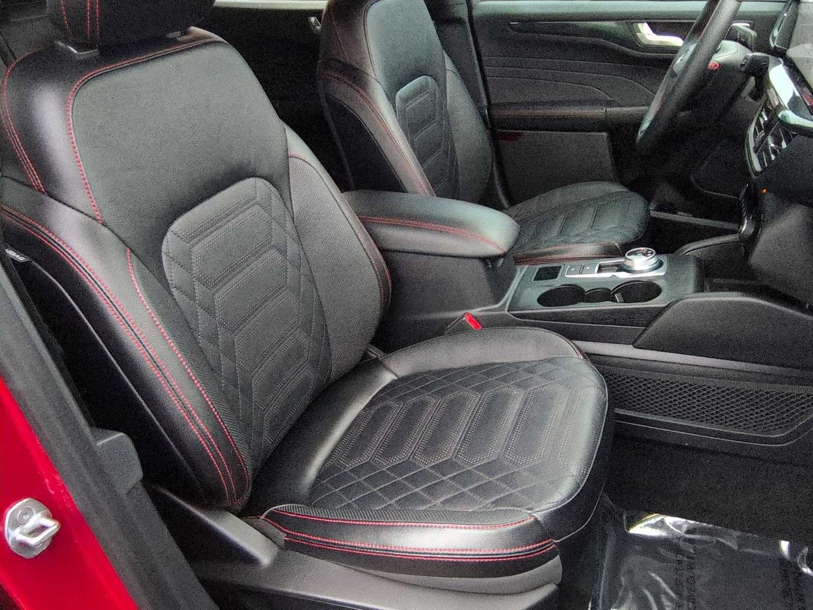 Thumbnail: 2023 Ford Escape - 22