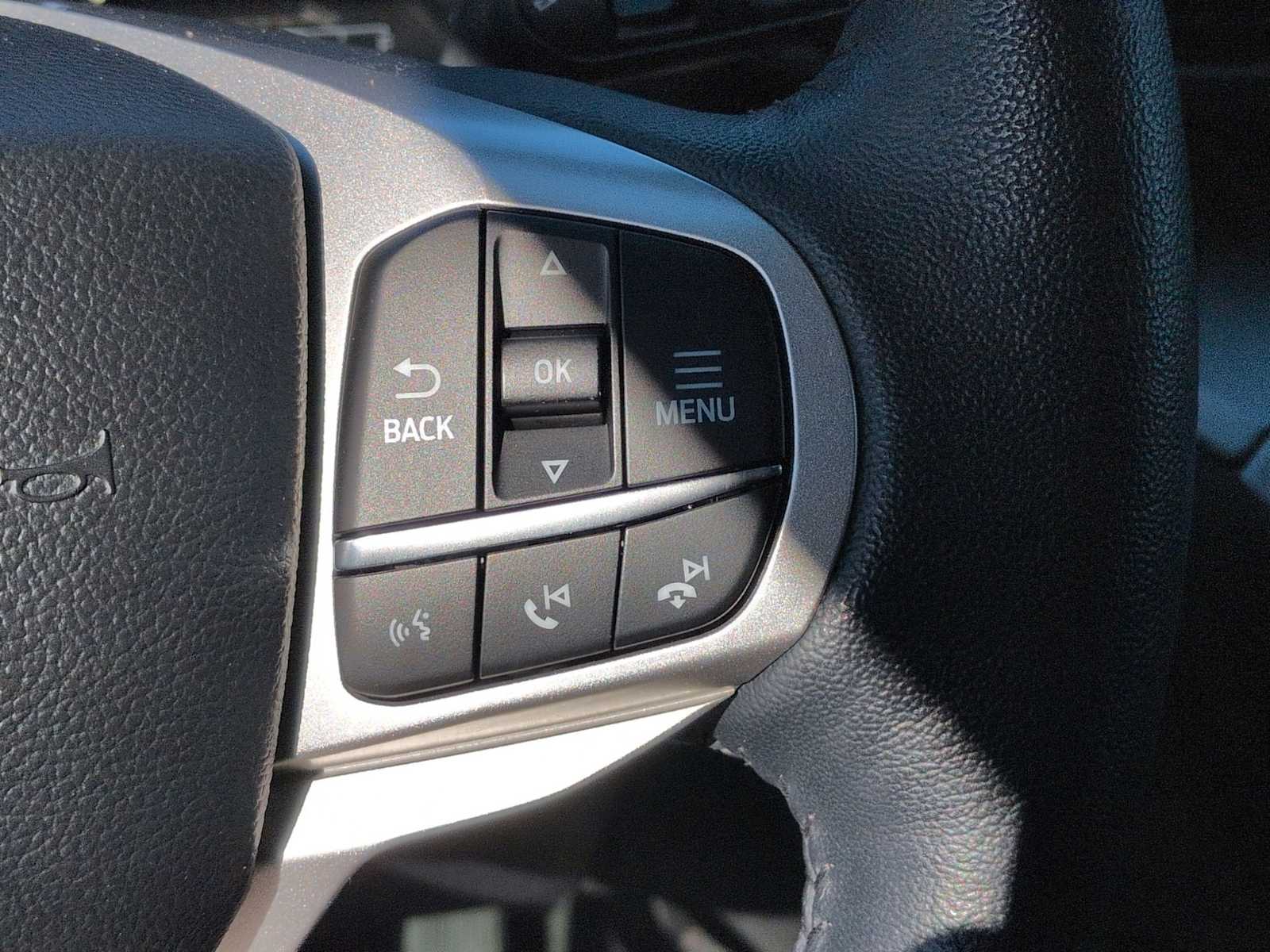 Thumbnail: 2023 Ford Explorer - 25