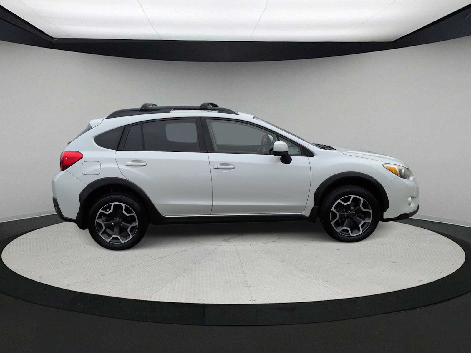 Thumbnail: 2014 Subaru XV Crosstrek - 9