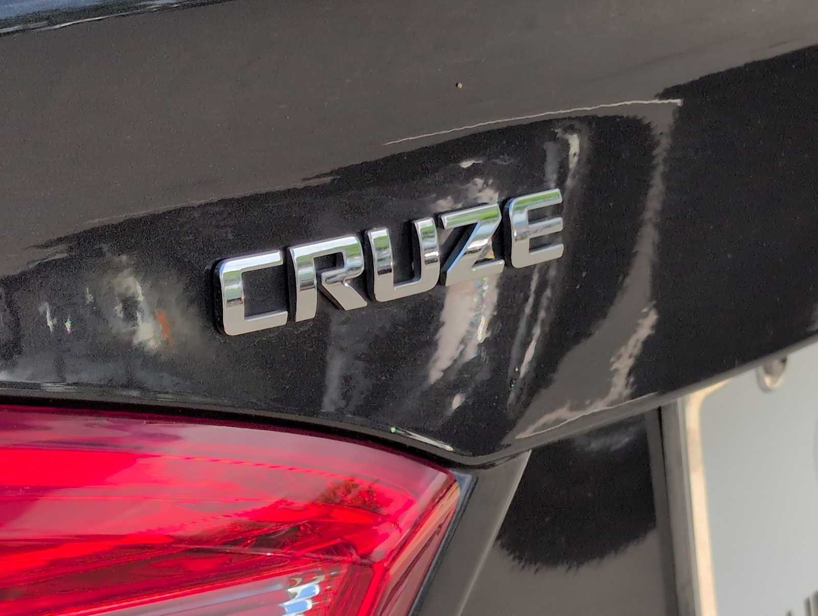 Thumbnail: 2017 Chevrolet Cruze - 13