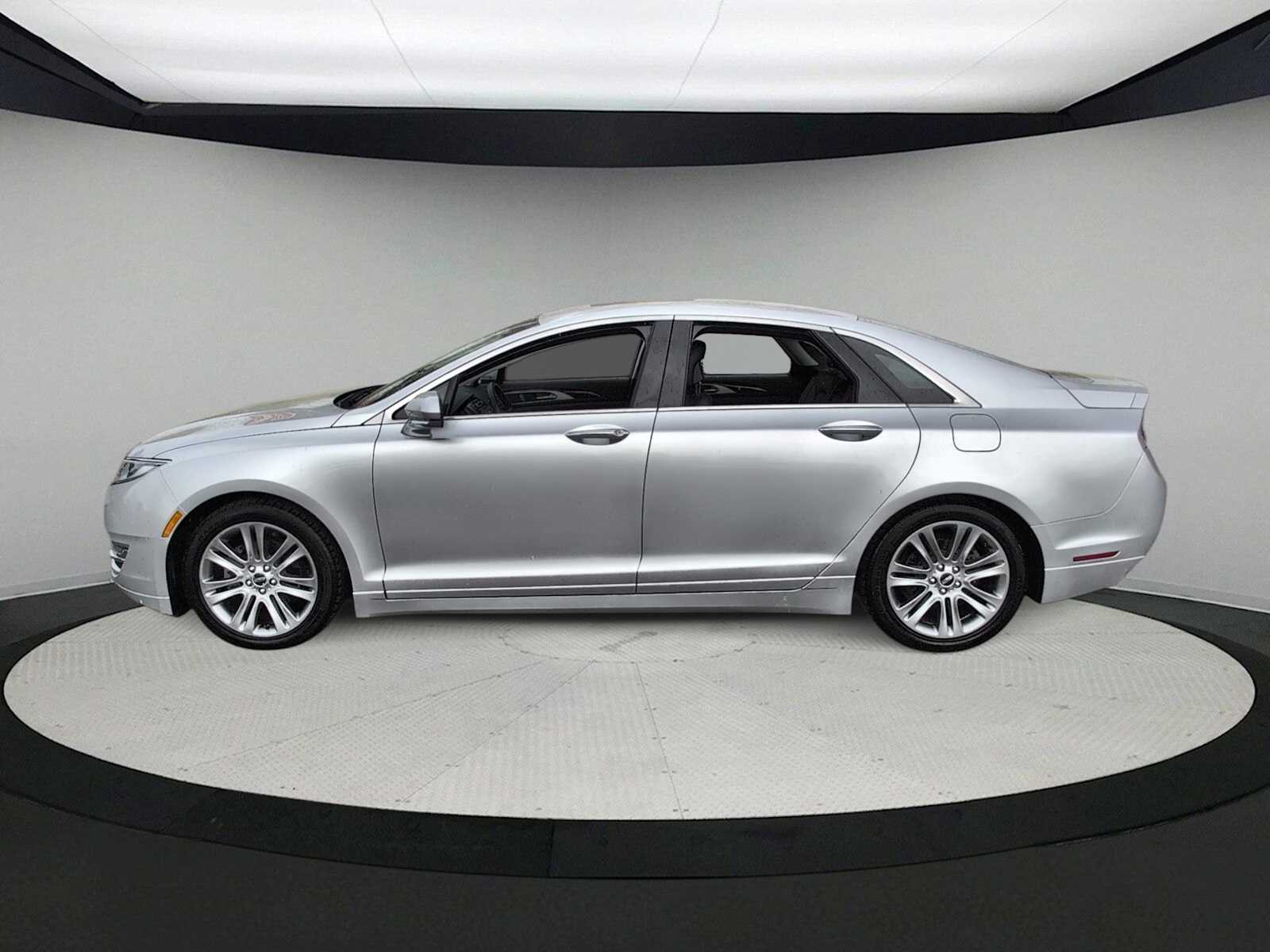 Thumbnail: 2014 Lincoln MKZ - 5