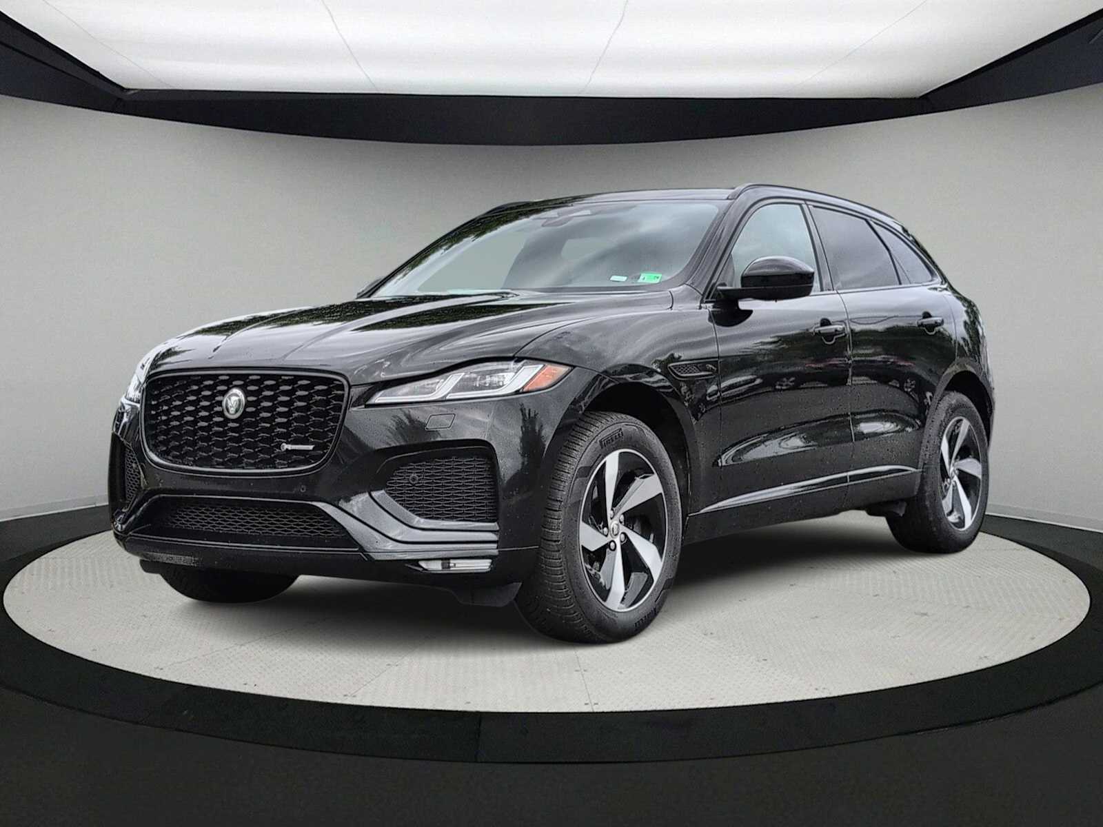 Thumbnail: 2025 Jaguar F-Pace - 4