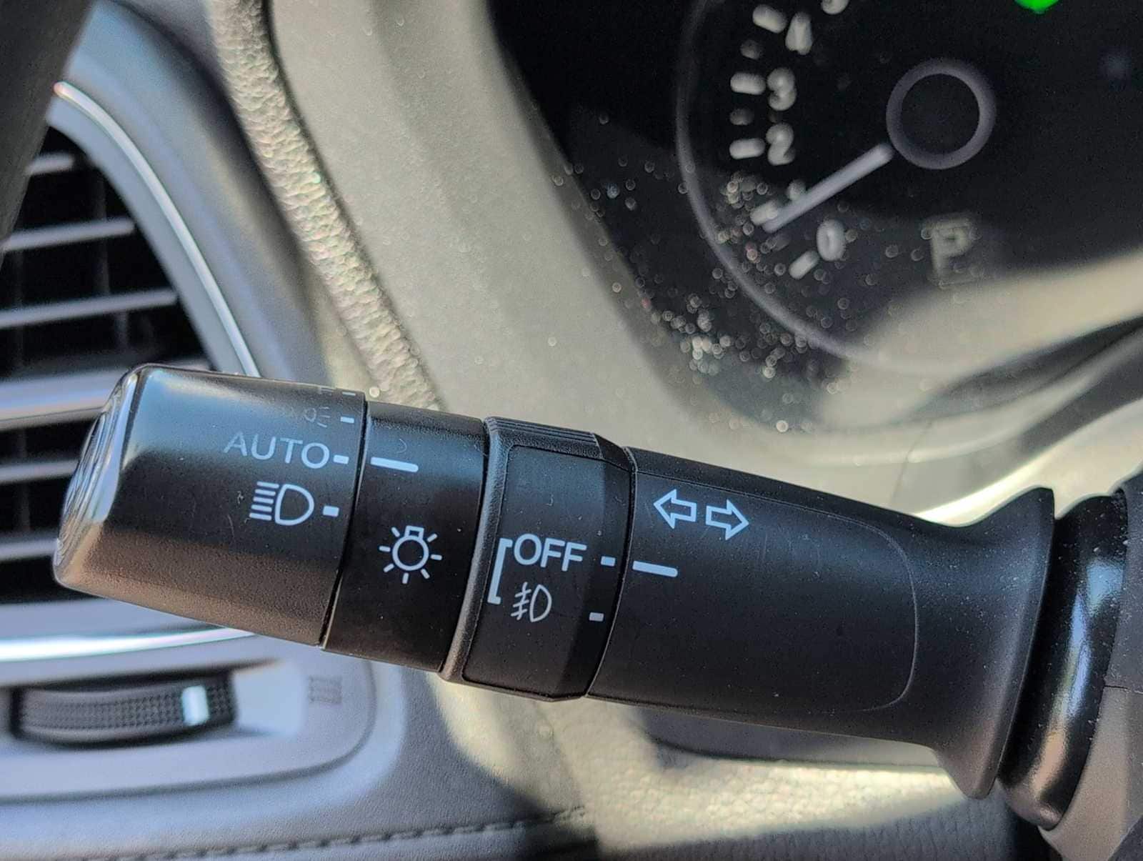 Thumbnail: 2016 Honda HR-V - 25
