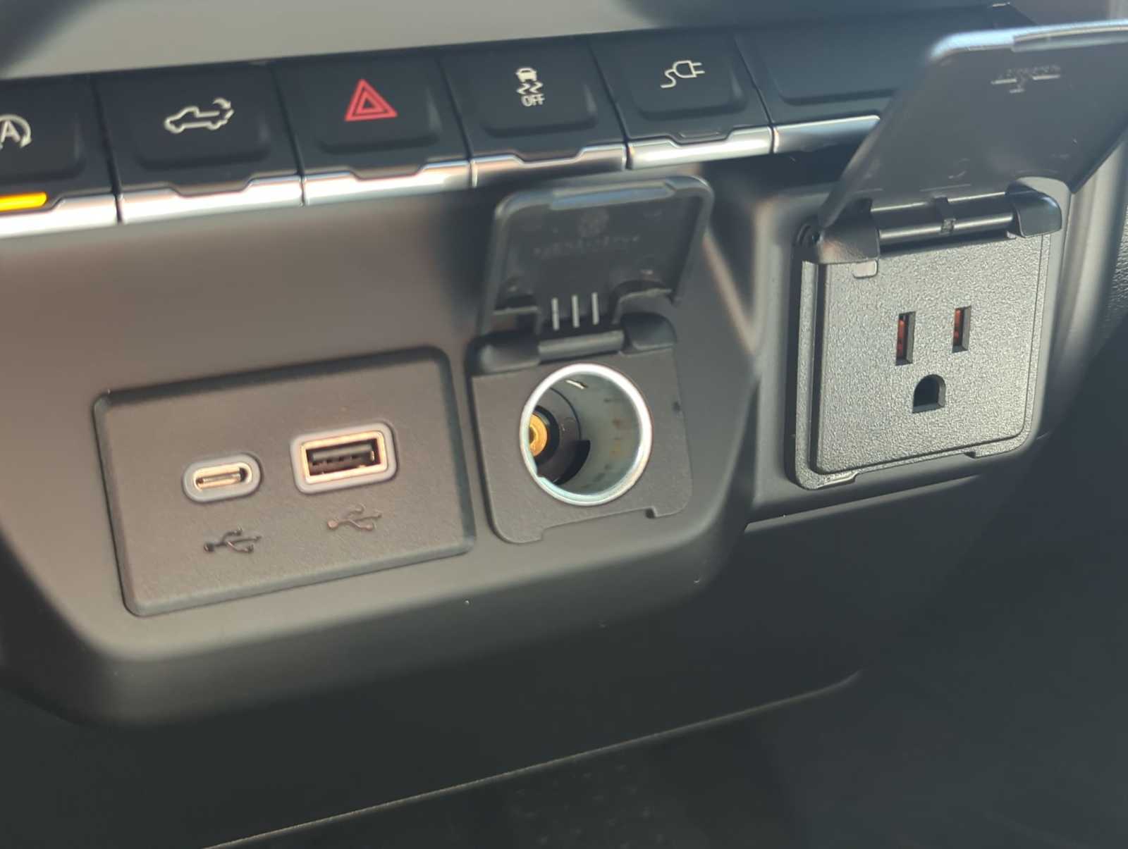 Thumbnail: 2022 Chevrolet Silverado 1500 - 31