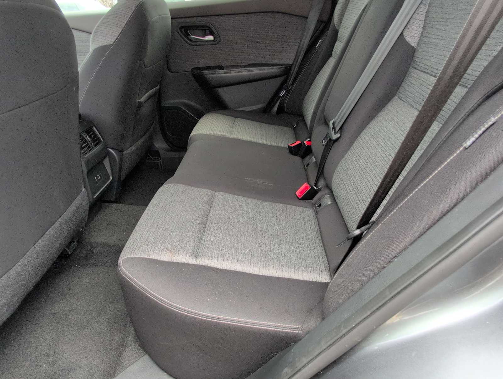 Thumbnail: 2023 Nissan Rogue - 18