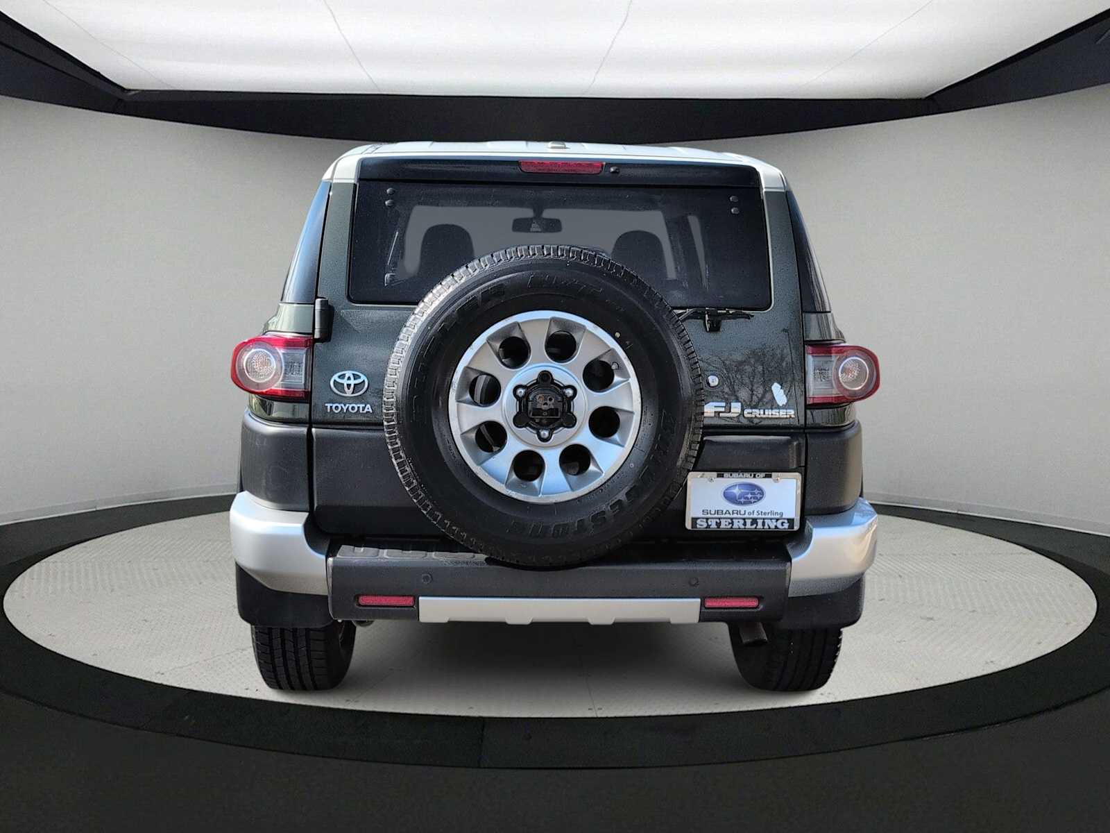 Thumbnail: 2012 Toyota FJ Cruiser - 7