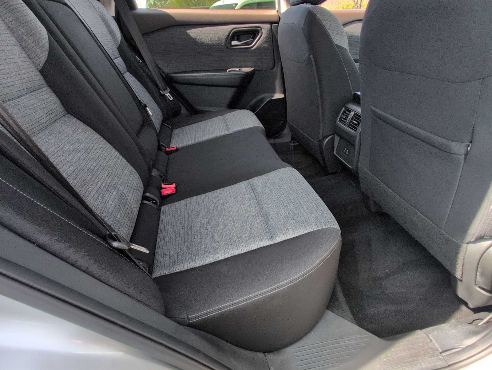 Thumbnail: 2023 Nissan Rogue - 20