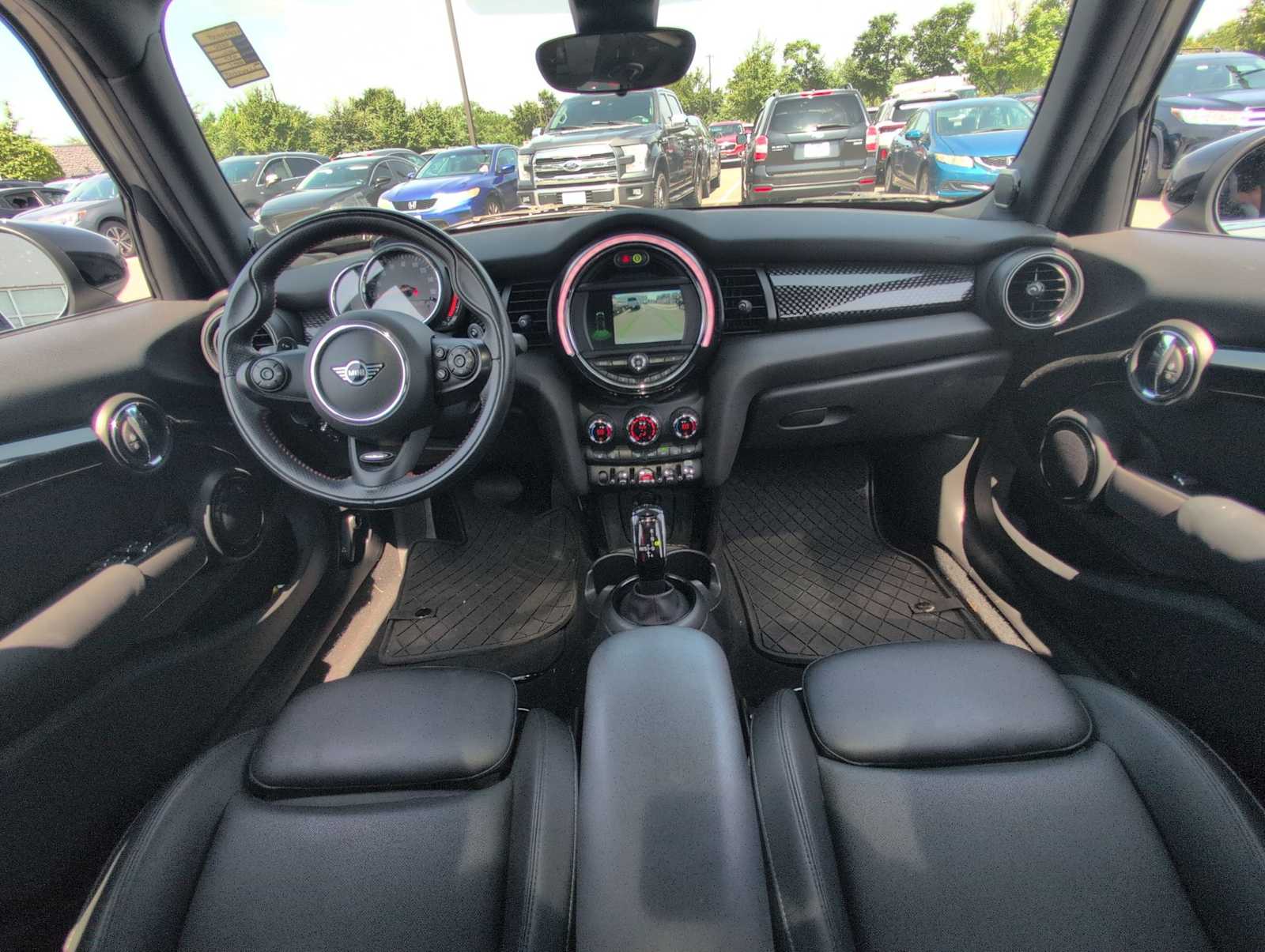 Thumbnail: 2020 MINI Cooper Hardtop - 15