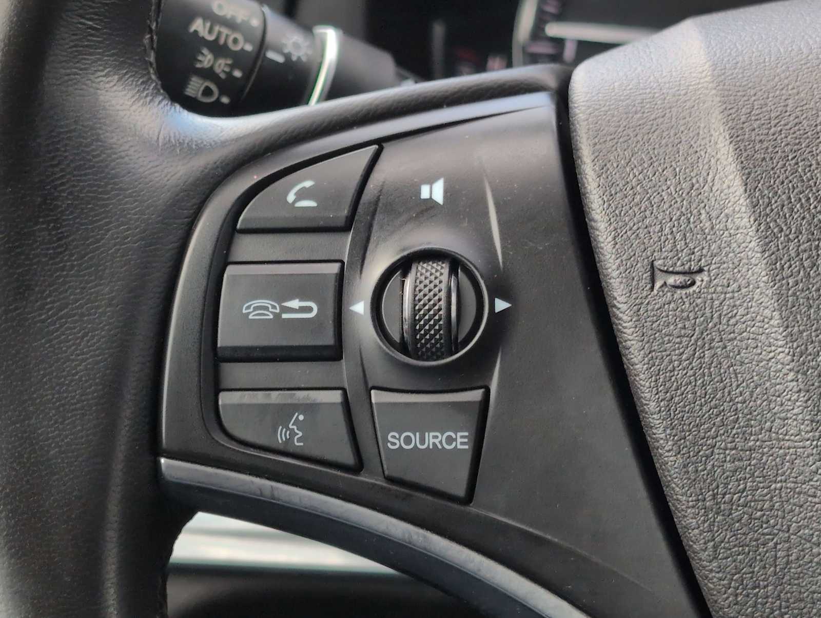 Thumbnail: 2015 Acura MDX - 25