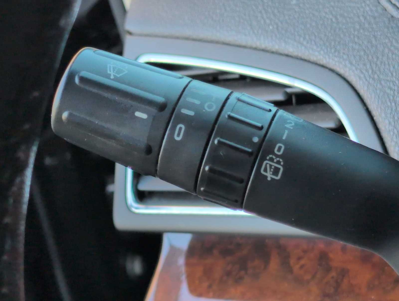 Thumbnail: 2014 Lincoln MKT - 24