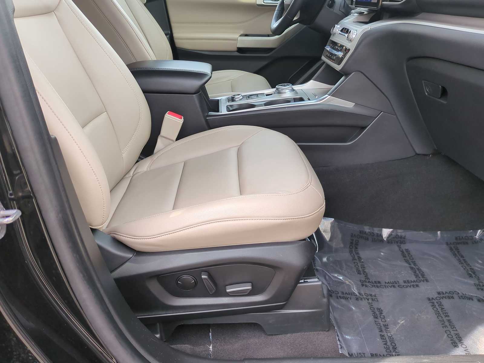 Thumbnail: 2023 Ford Explorer - 22