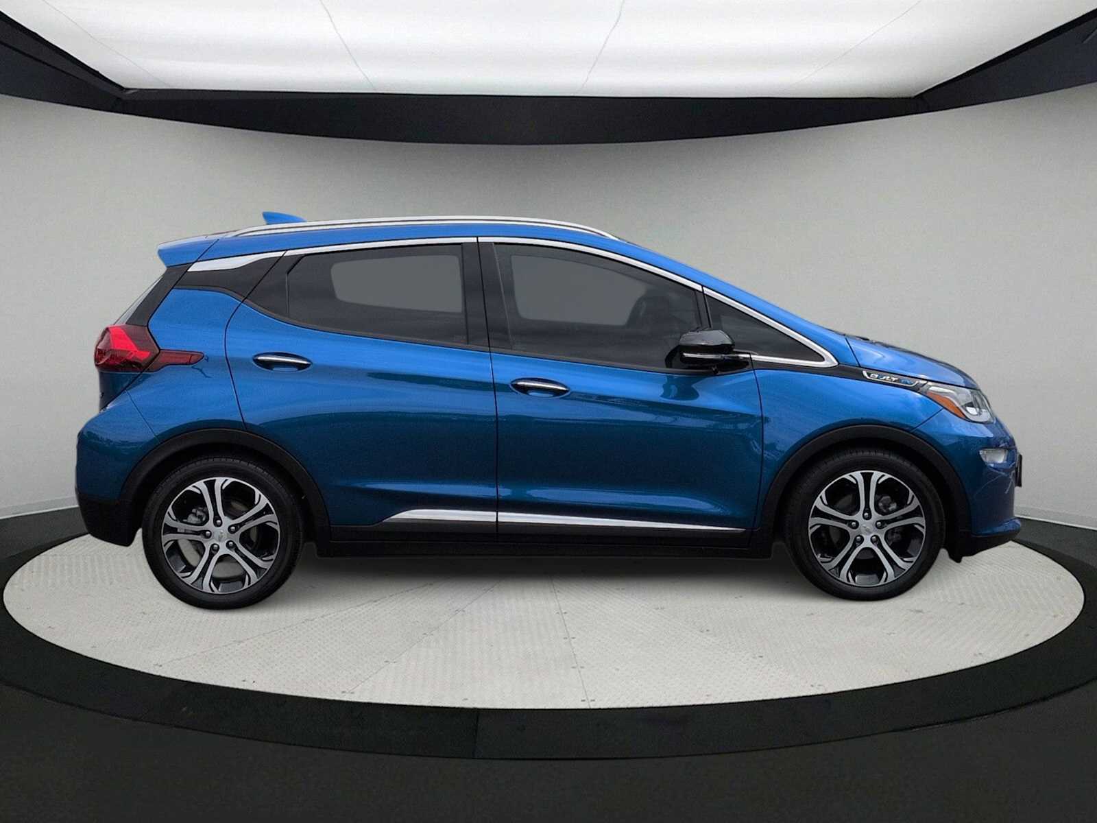 Thumbnail: 2021 Chevrolet Bolt EV - 9