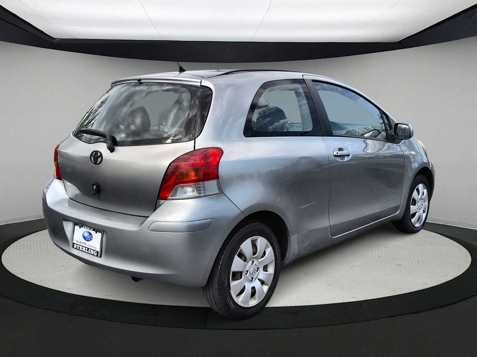 Thumbnail: 2010 Toyota Yaris - 8