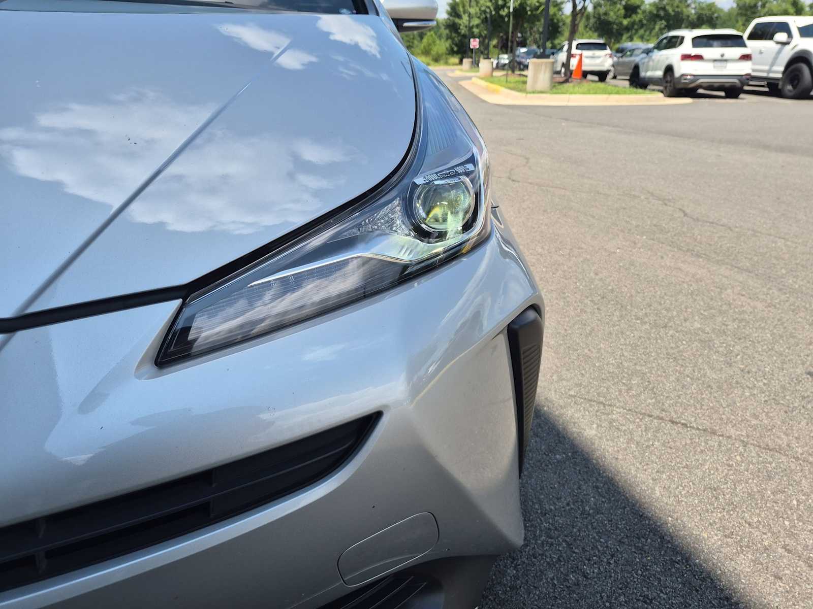 2022 Toyota Prius L Eco - Photo 11