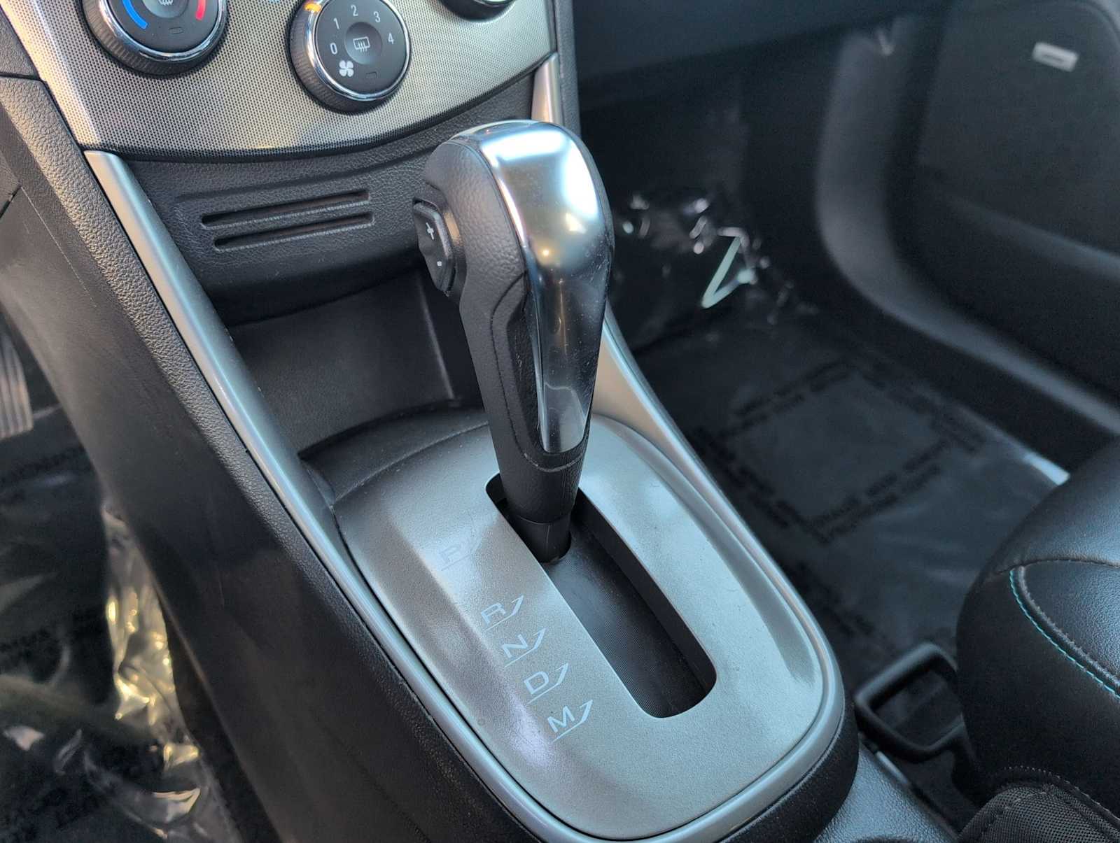 Thumbnail: 2015 Chevrolet Trax - 31