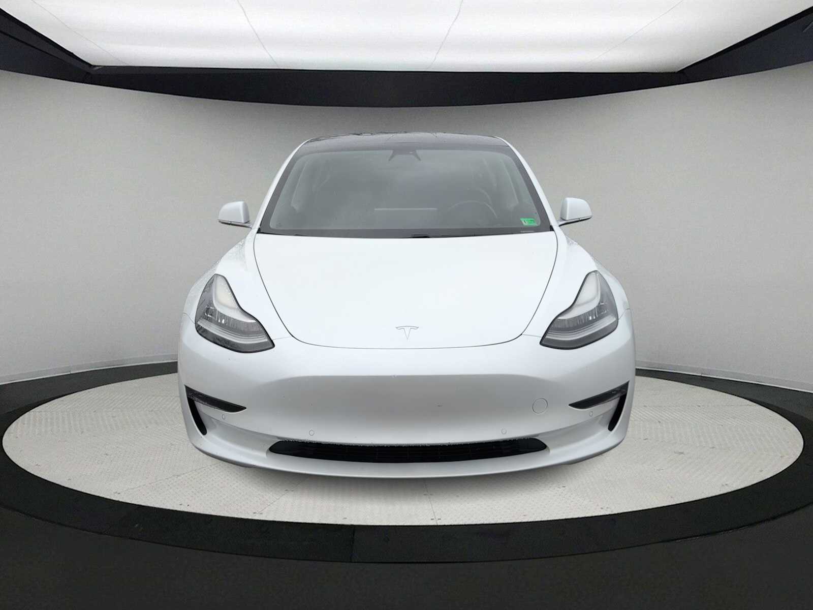 Thumbnail: 2019 Tesla Model 3 - 3