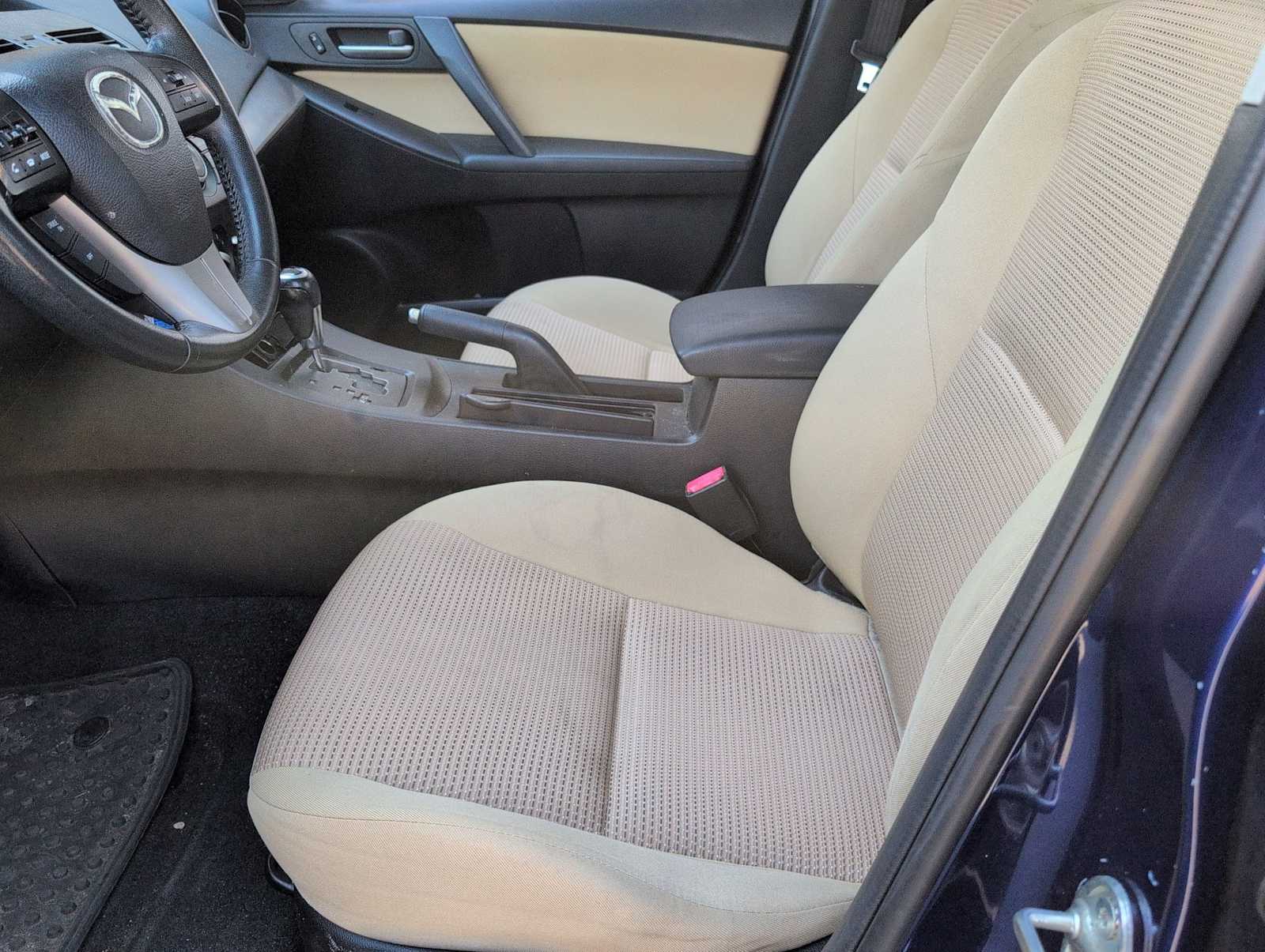 Thumbnail: 2012 Mazda Mazda3 - 16