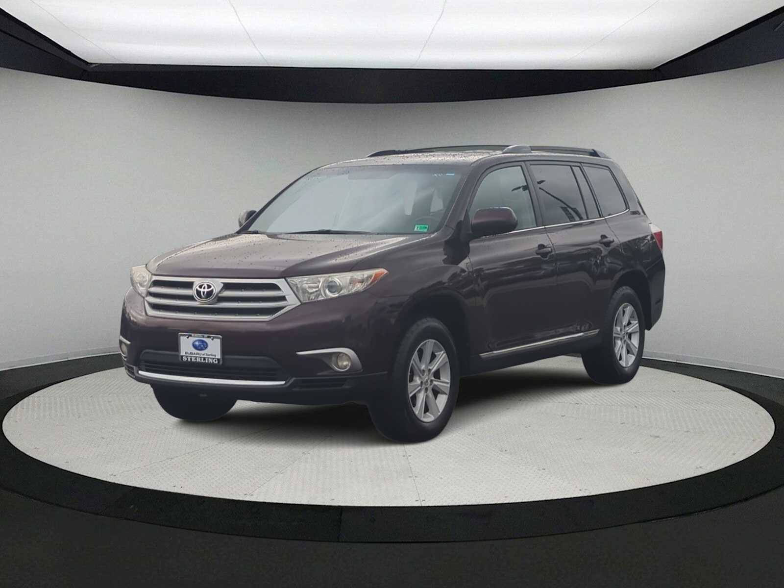 Thumbnail: 2013 Toyota Highlander - 4