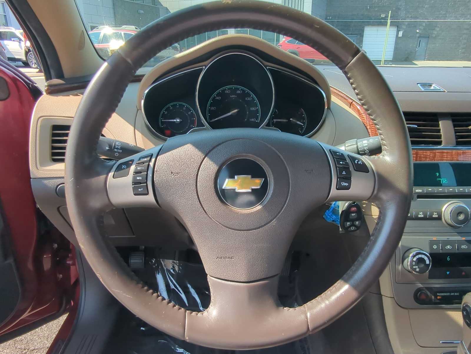 Thumbnail: 2011 Chevrolet Malibu - 24