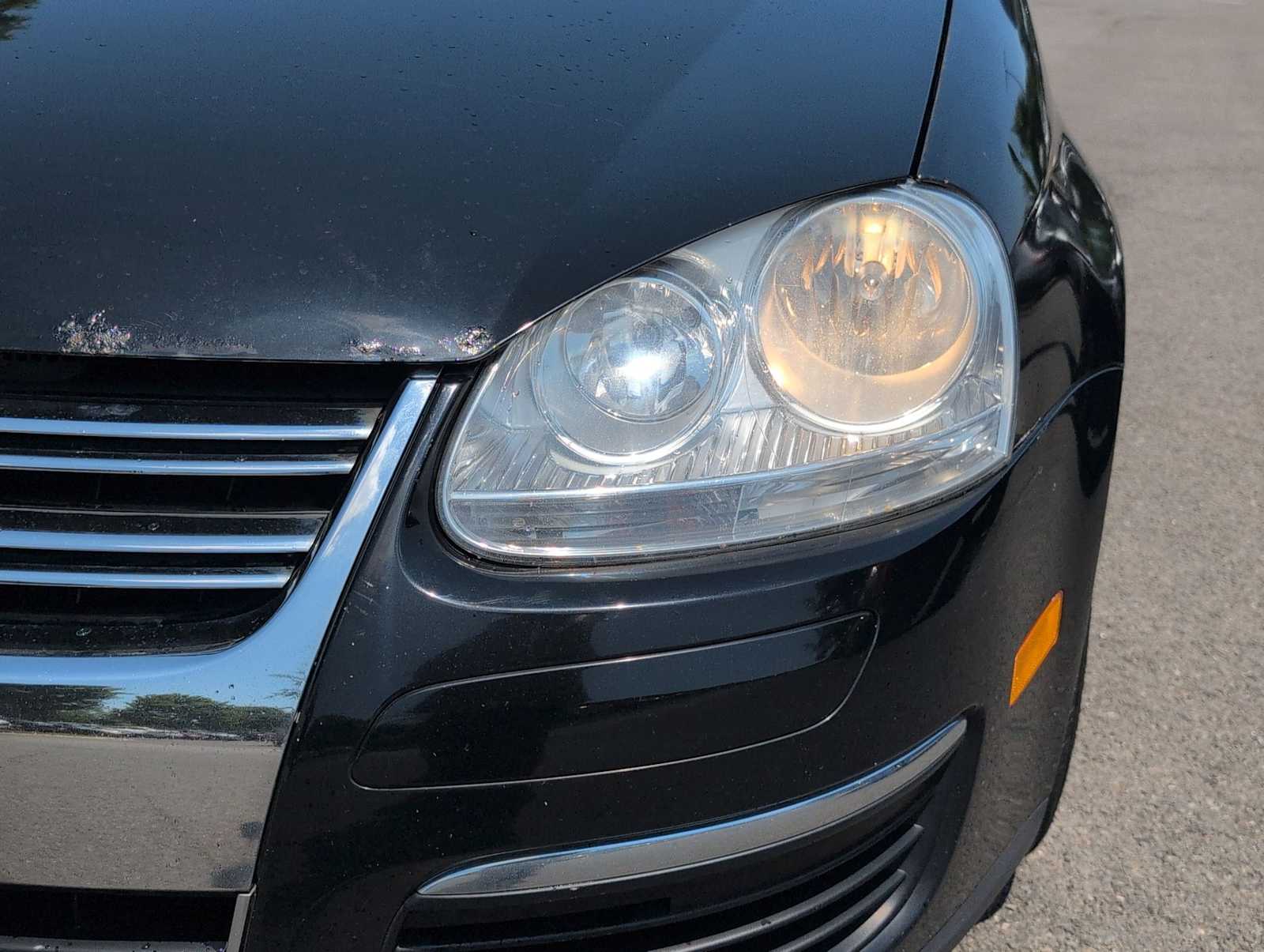Thumbnail: 2009 Volkswagen Jetta - 11