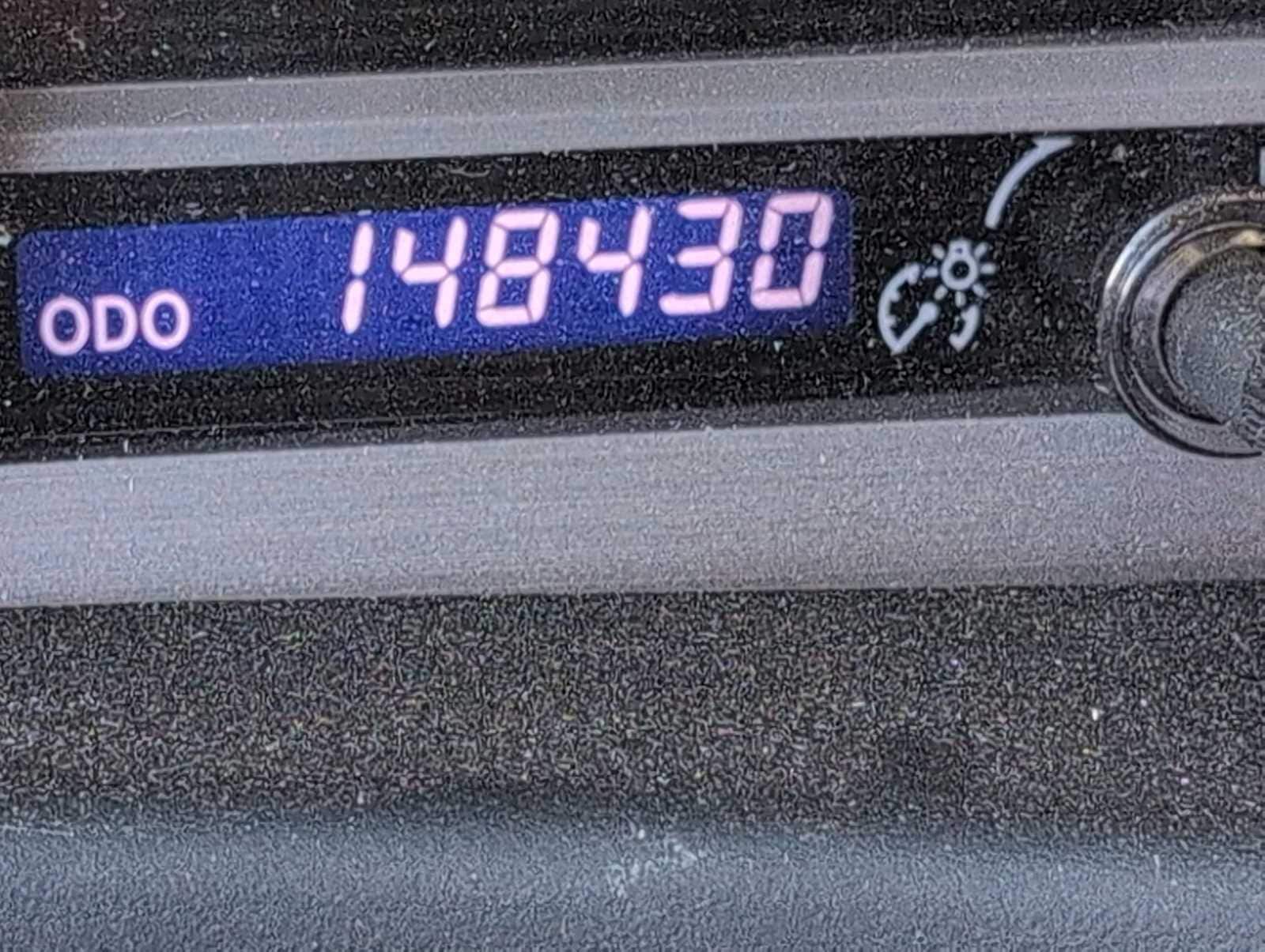 Thumbnail: 2011 Toyota Venza - 30