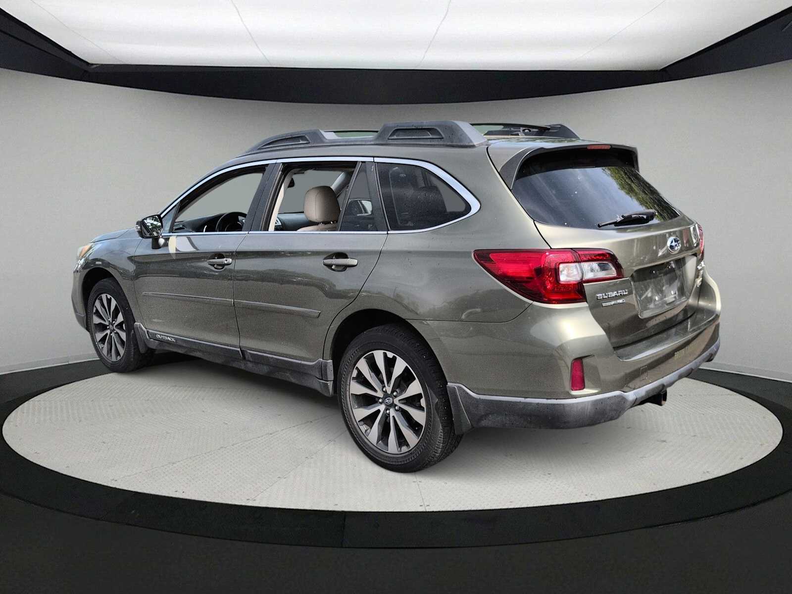 Thumbnail: 2015 Subaru Outback - 6
