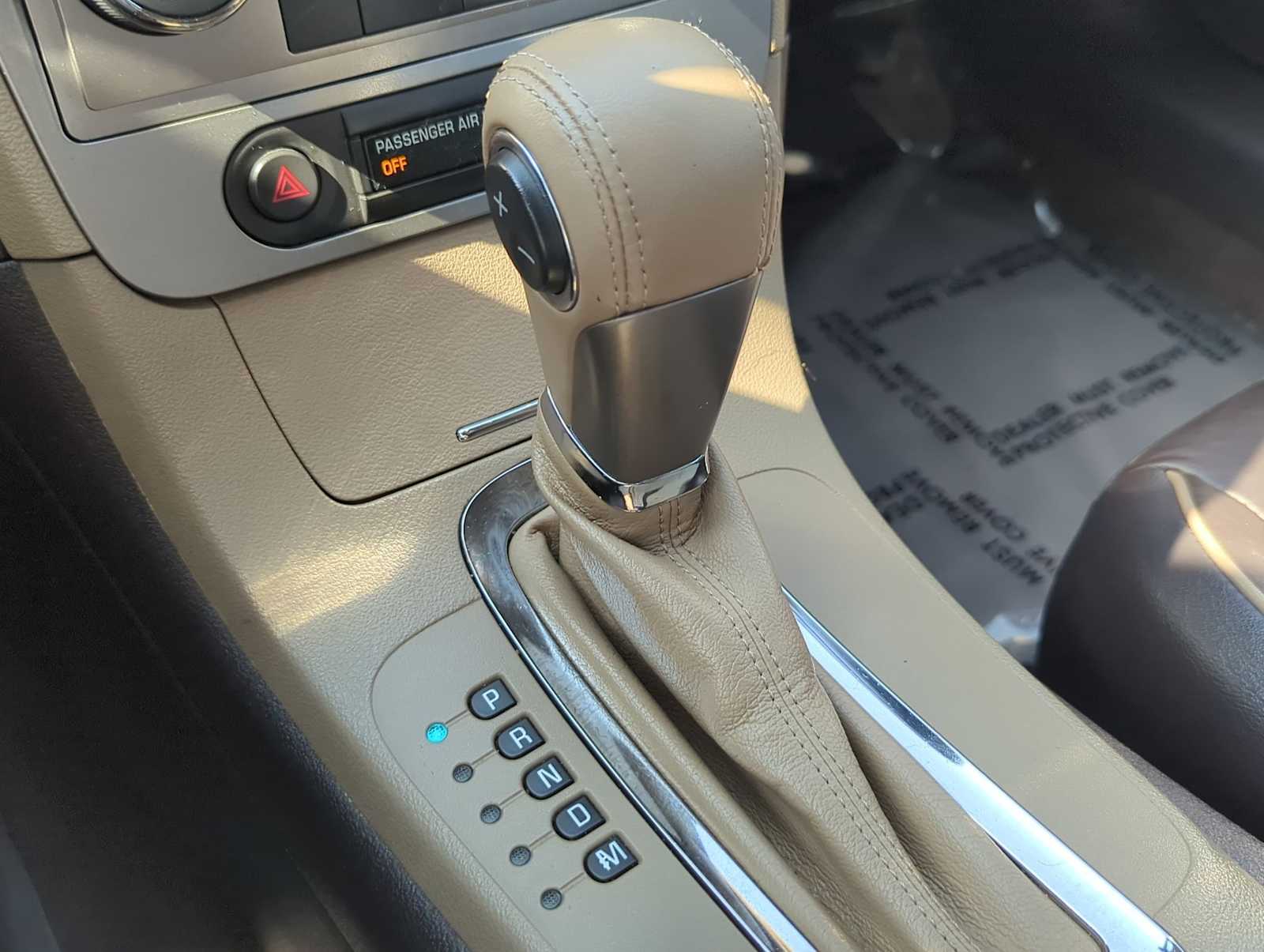 Thumbnail: 2011 Chevrolet Malibu - 32