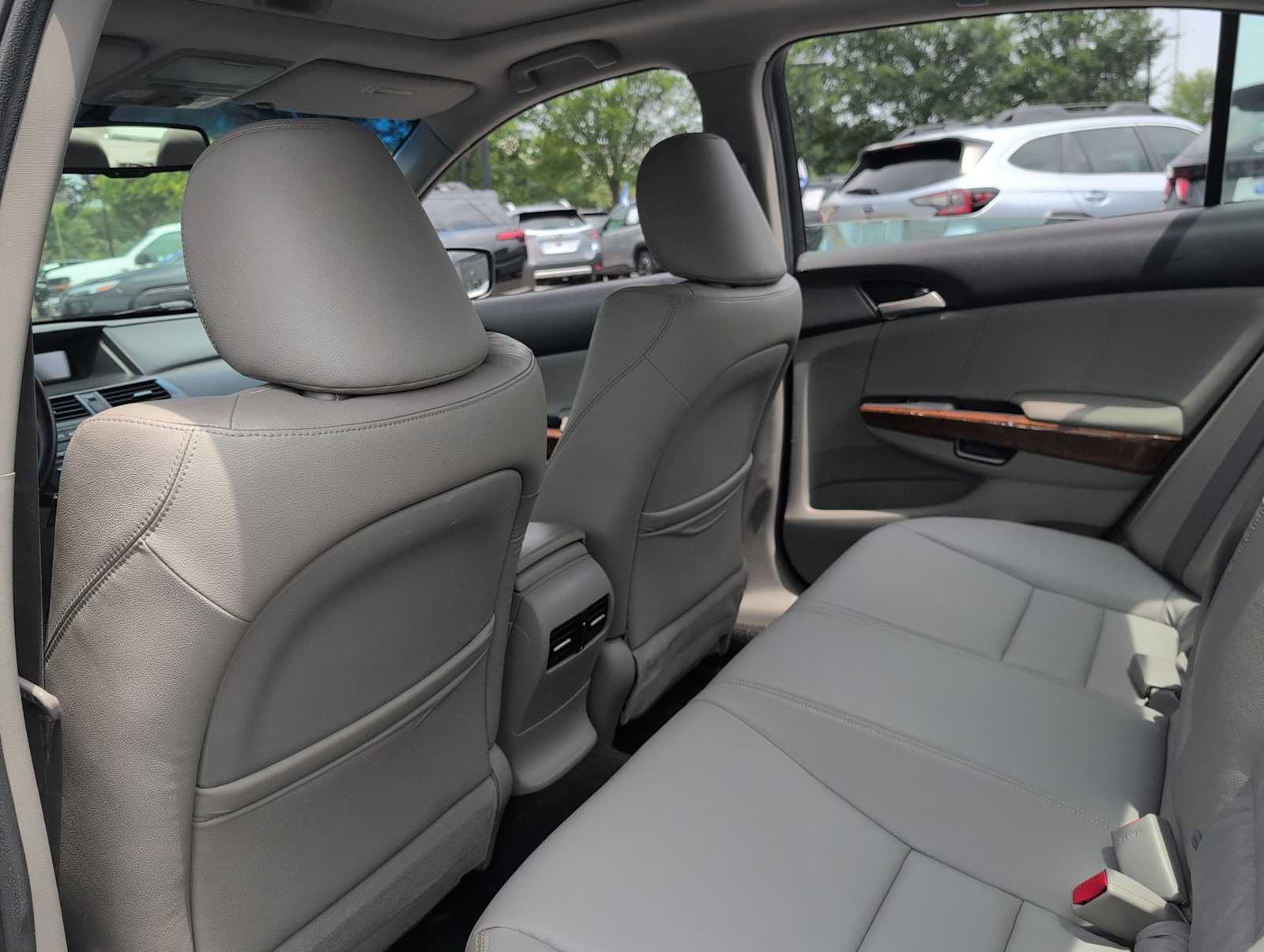 2011 Honda Accord EX-L V6 - Photo 18