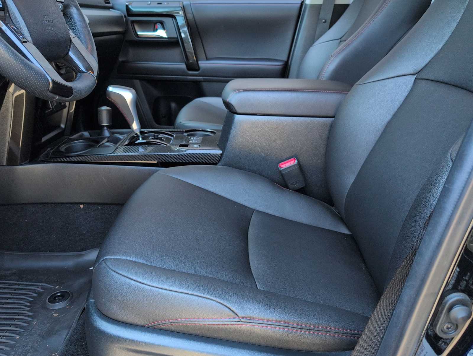 Thumbnail: 2022 Toyota 4Runner - 16