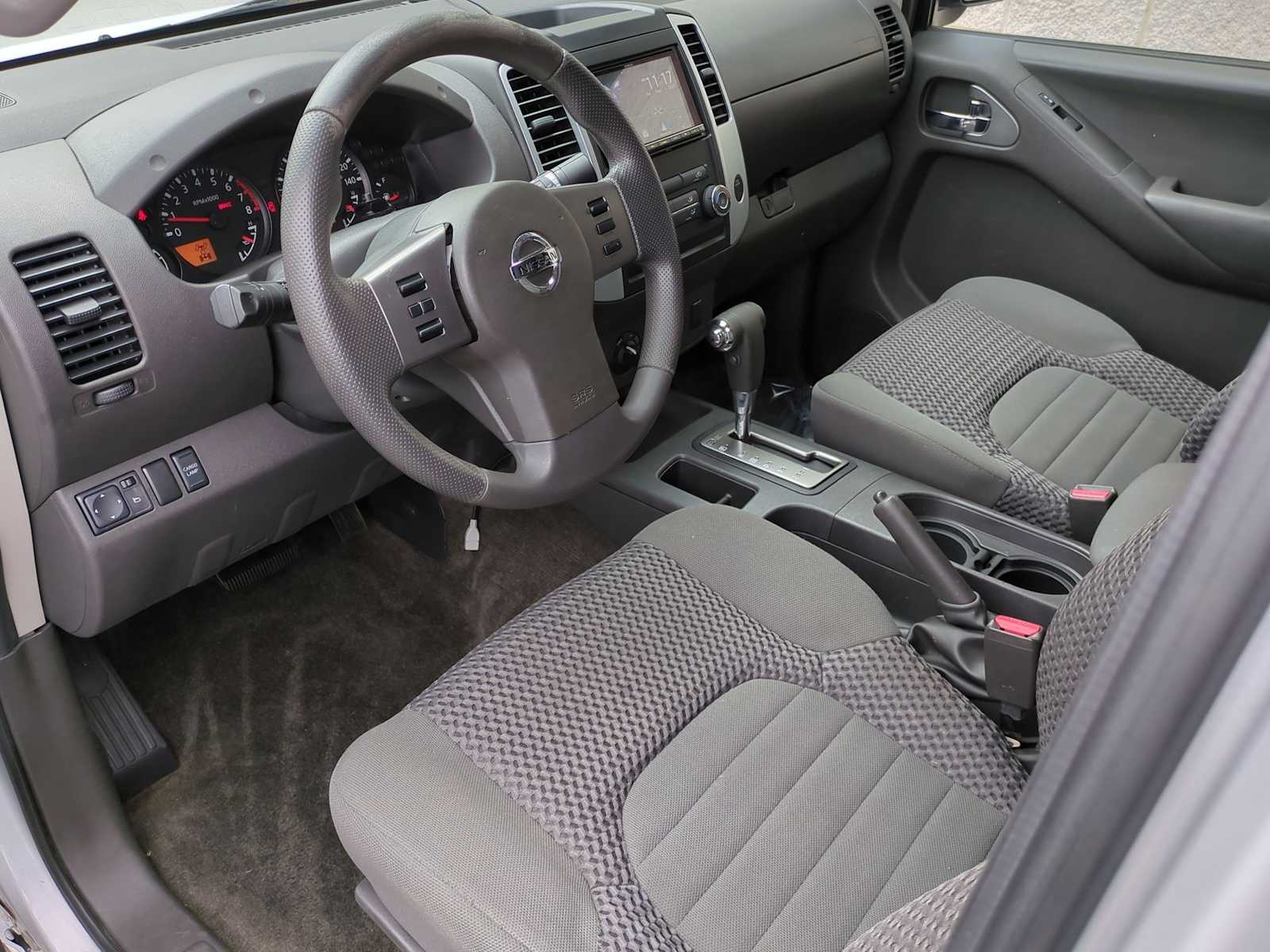 2012 Nissan Frontier SV 2
