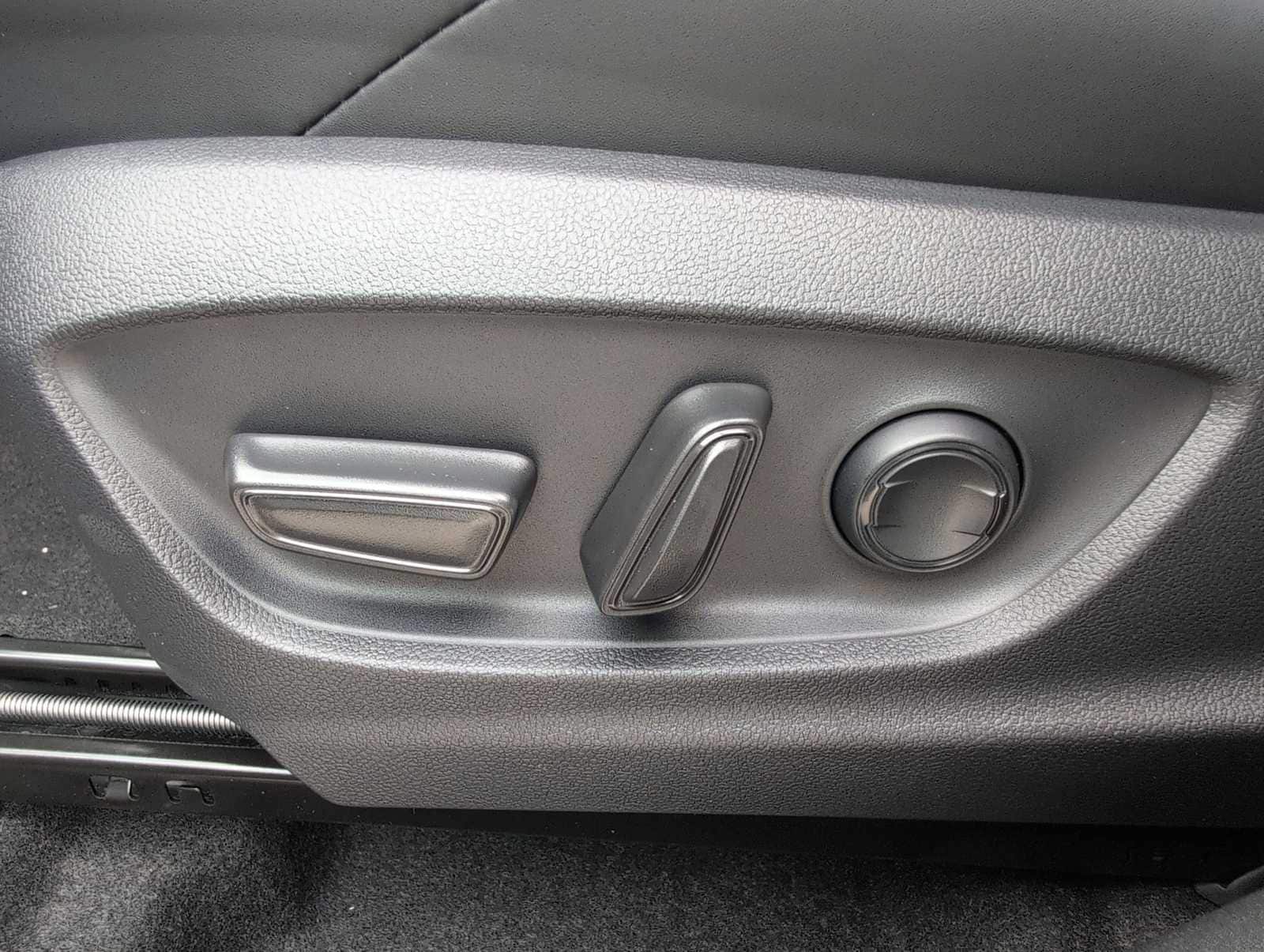 Thumbnail: 2026 Subaru Solterra - 18