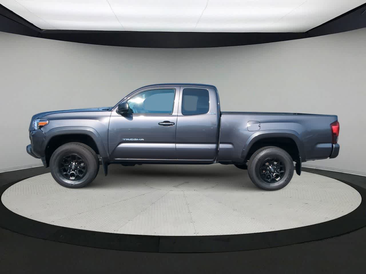 Thumbnail: 2022 Toyota Tacoma - 5
