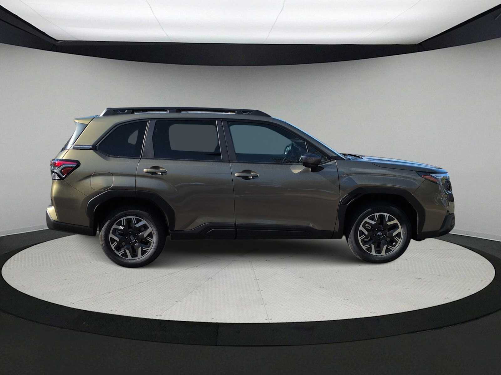 Thumbnail: 2025 Subaru Forester - 9