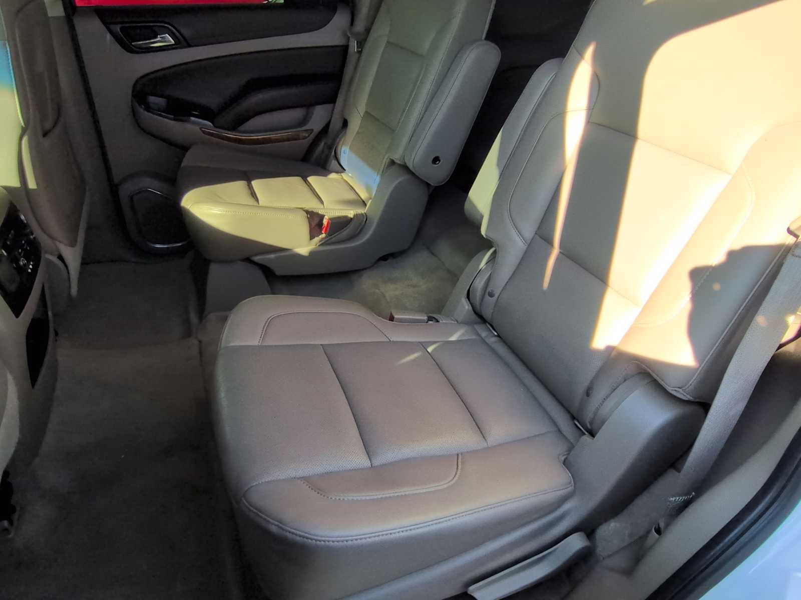 Thumbnail: 2016 Chevrolet Tahoe - 21