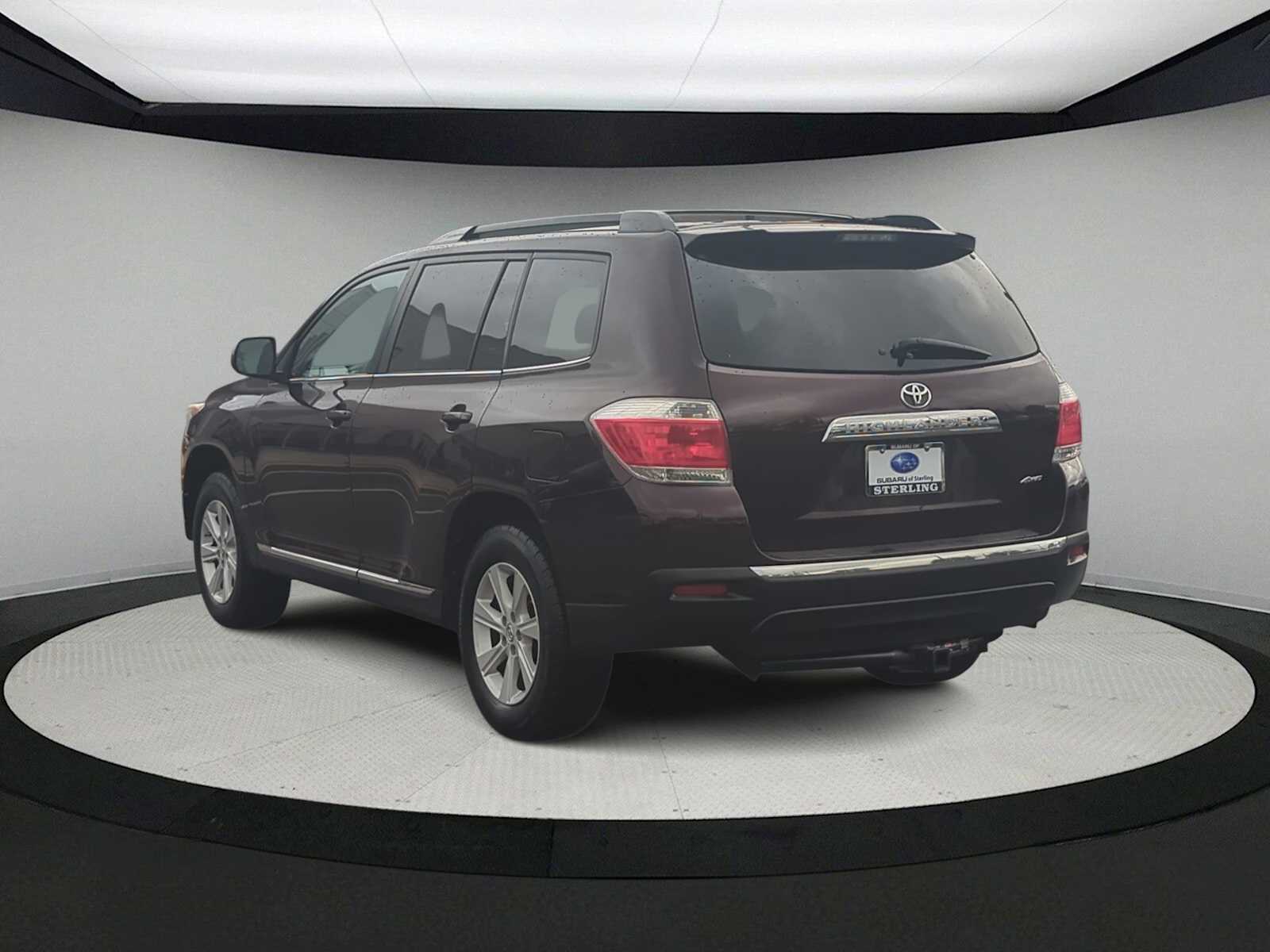 Thumbnail: 2013 Toyota Highlander - 6