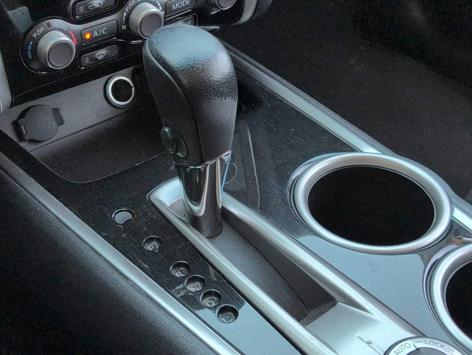 Thumbnail: 2014 Nissan Pathfinder - 29