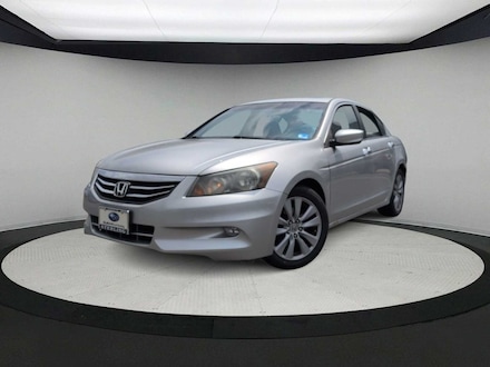 Featured Used 2011 Honda Accord Sedan for Sale near Herndon, VA