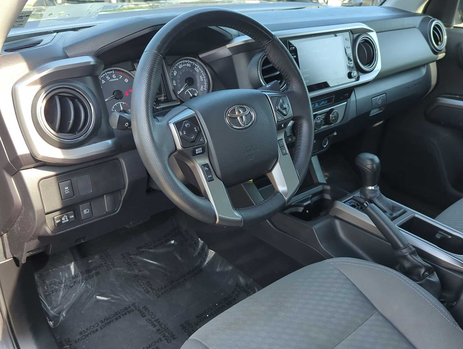 Thumbnail: 2022 Toyota Tacoma - 16