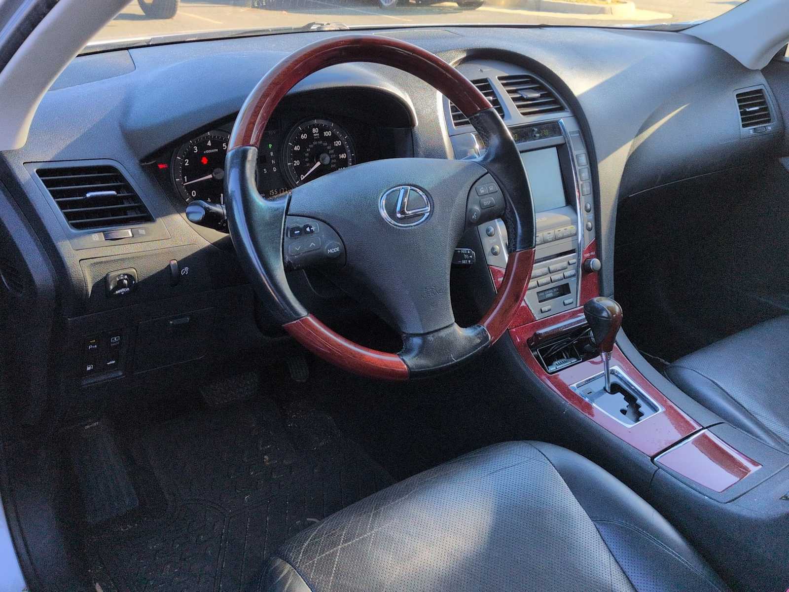 Thumbnail: 2009 Lexus ES - 16