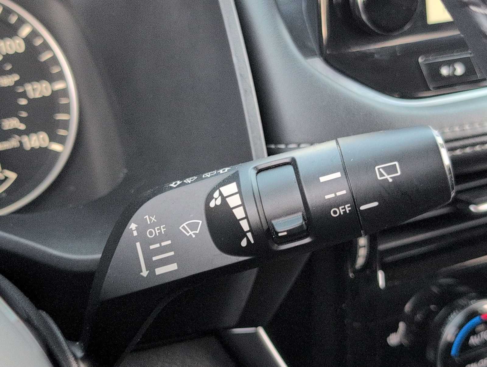 Thumbnail: 2021 Nissan Rogue - 25