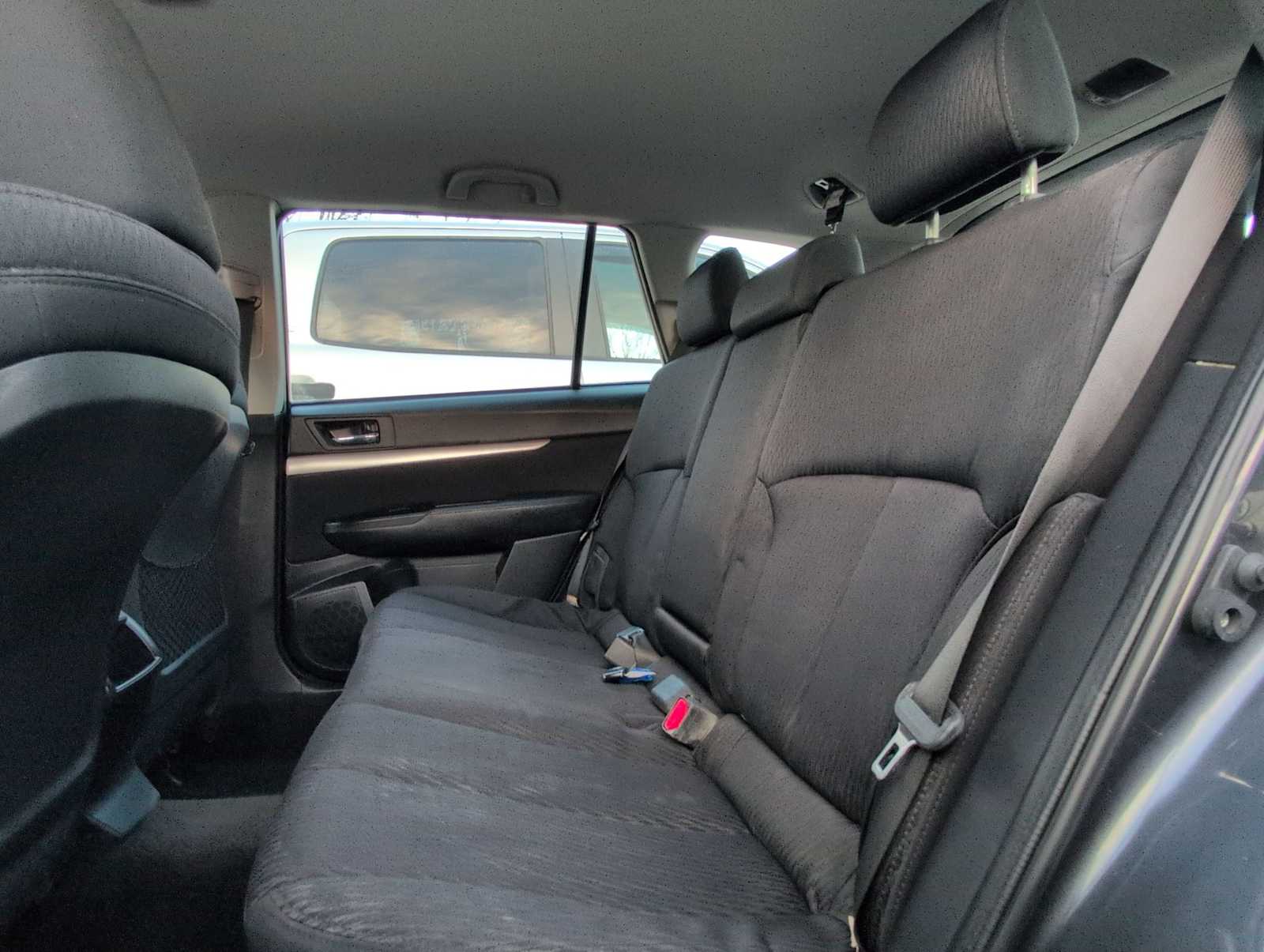 Thumbnail: 2011 Subaru Outback - 18