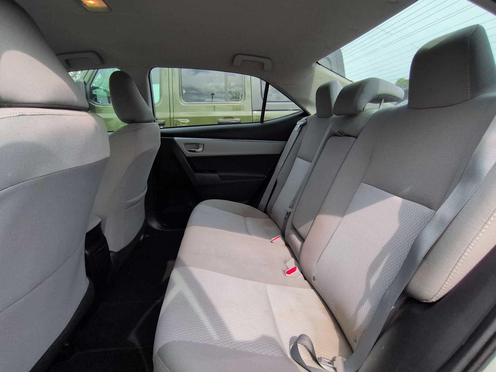 Thumbnail: 2015 Toyota Corolla - 18
