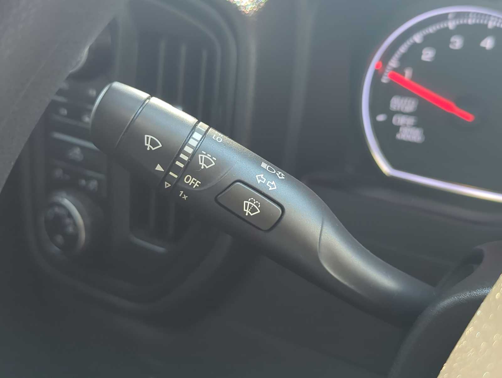 Thumbnail: 2022 Chevrolet Silverado 1500 - 26