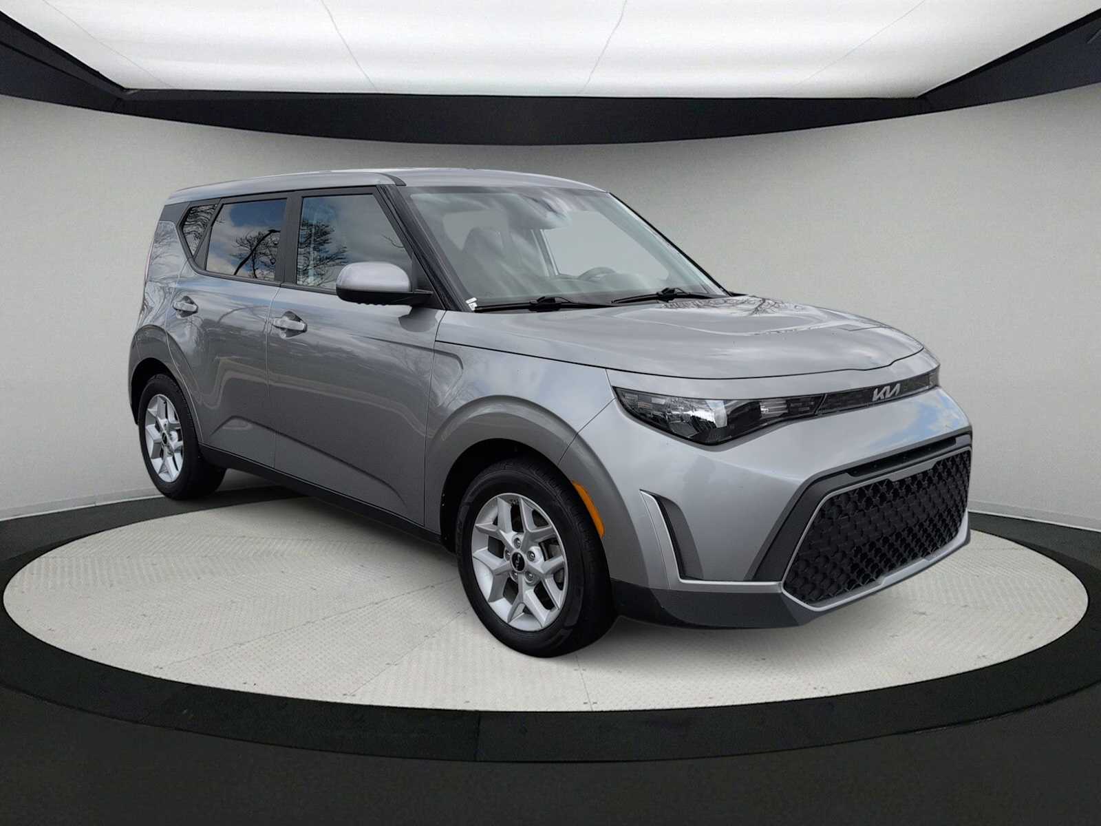 Thumbnail: 2023 Kia Soul - 2
