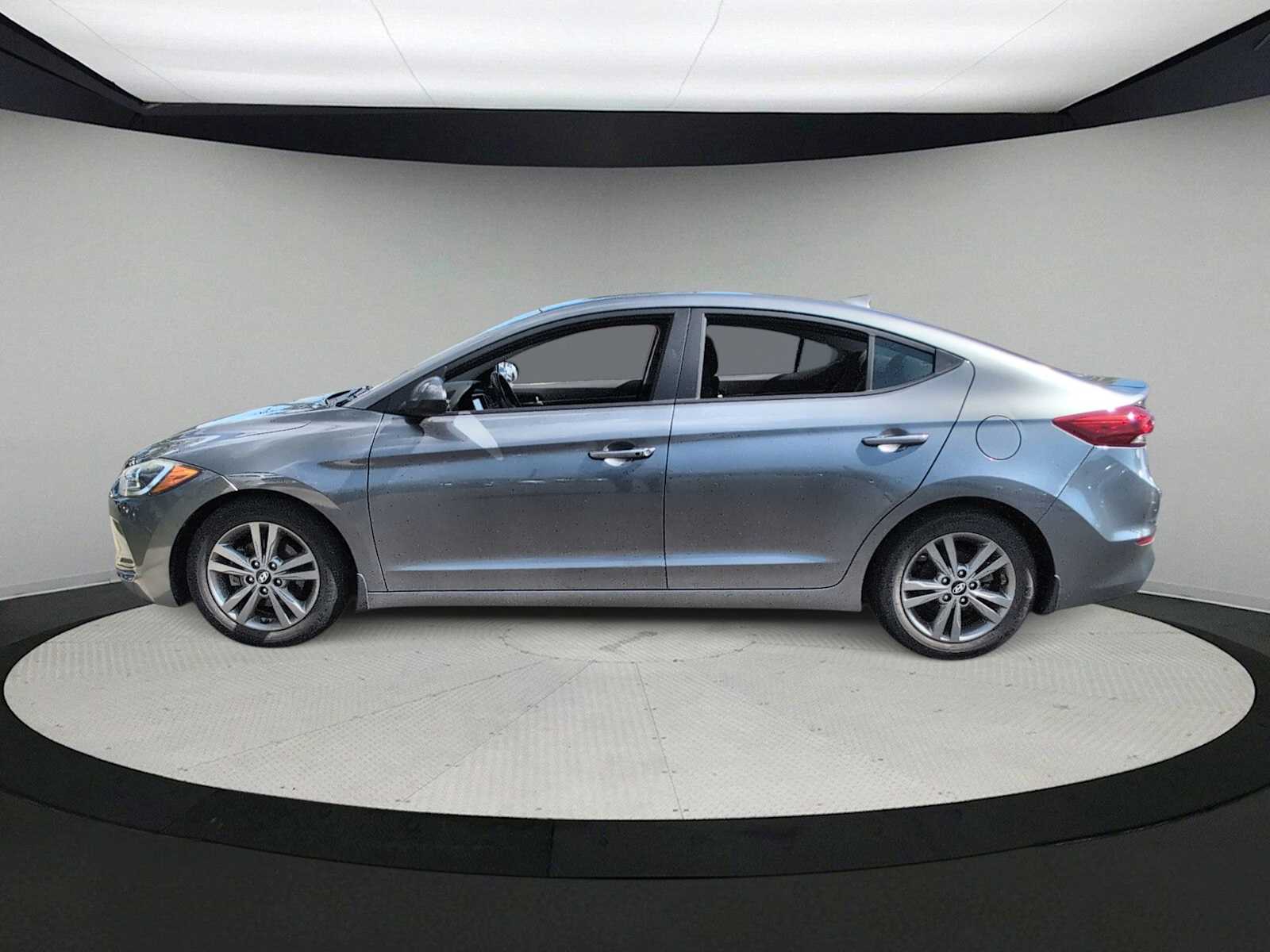 Thumbnail: 2018 Hyundai Elantra - 5