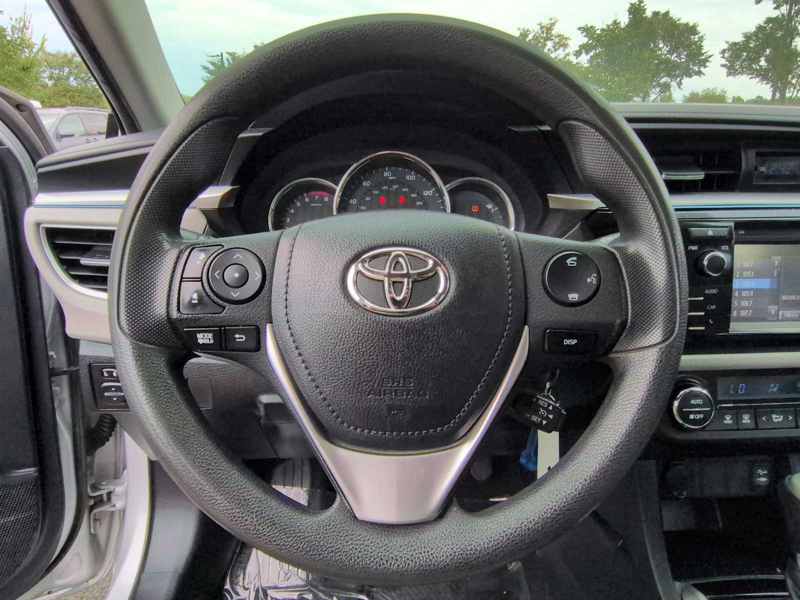 Thumbnail: 2015 Toyota Corolla - 21