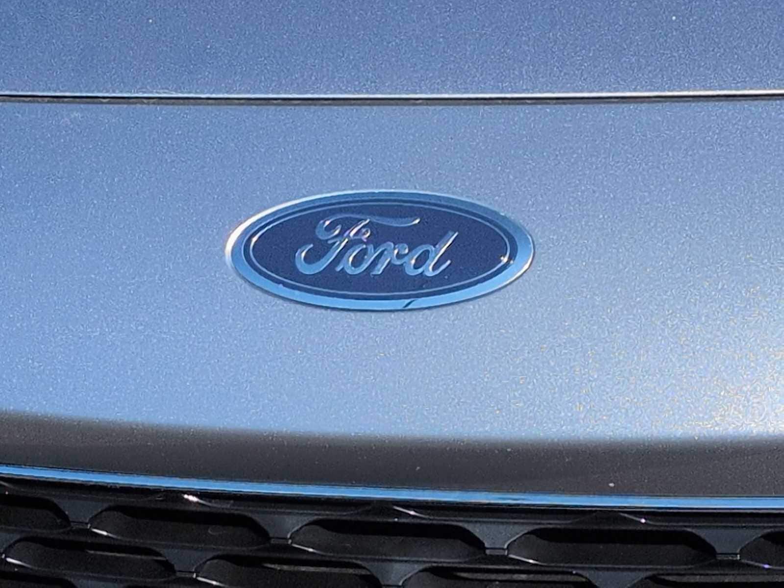 Thumbnail: 2022 Ford Escape - 12