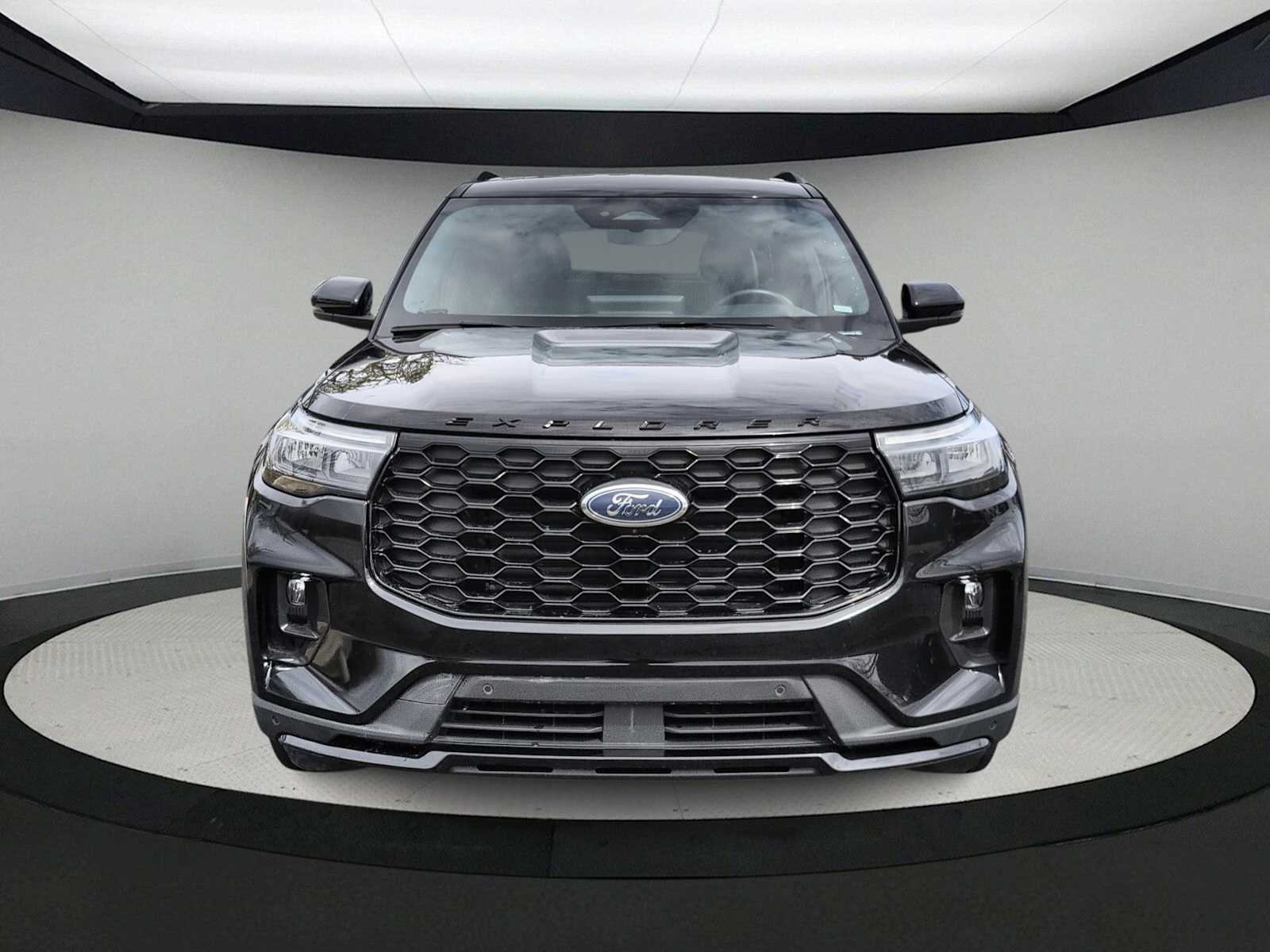 Thumbnail: 2025 Ford Explorer - 3